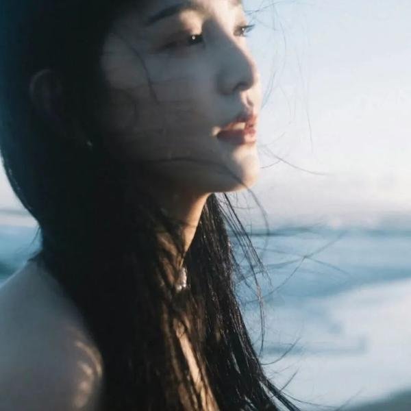 府上娶了个锦鲤新娘